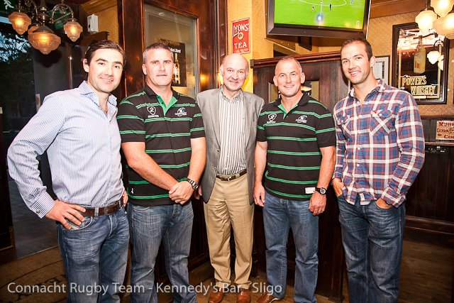 quinns with connacht team